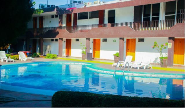 Tecomán Hotel Gina מראה חיצוני תמונה